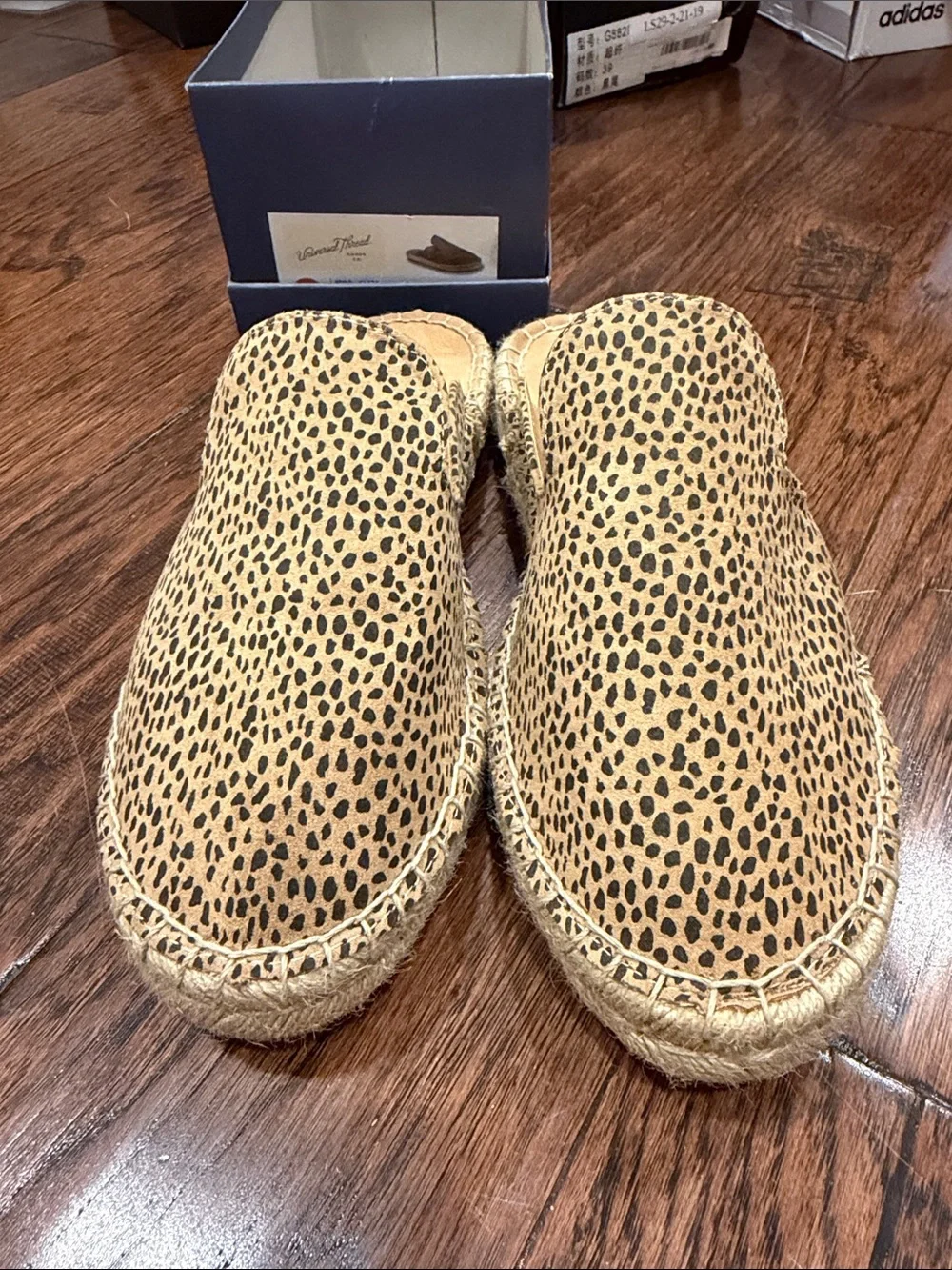Universal Thread Leopard Print Espadrille Mule in Tan and Black